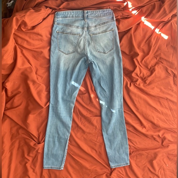 Universal Thread Mid-Rise Skinny Jeans - Picture 2 of 5